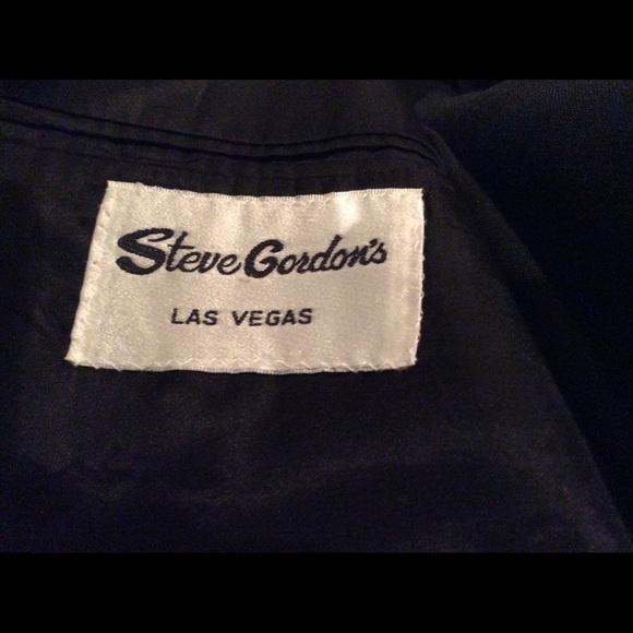 Gorgeous custom made Steve Gordon Tuxedo - Picture 3 of 3